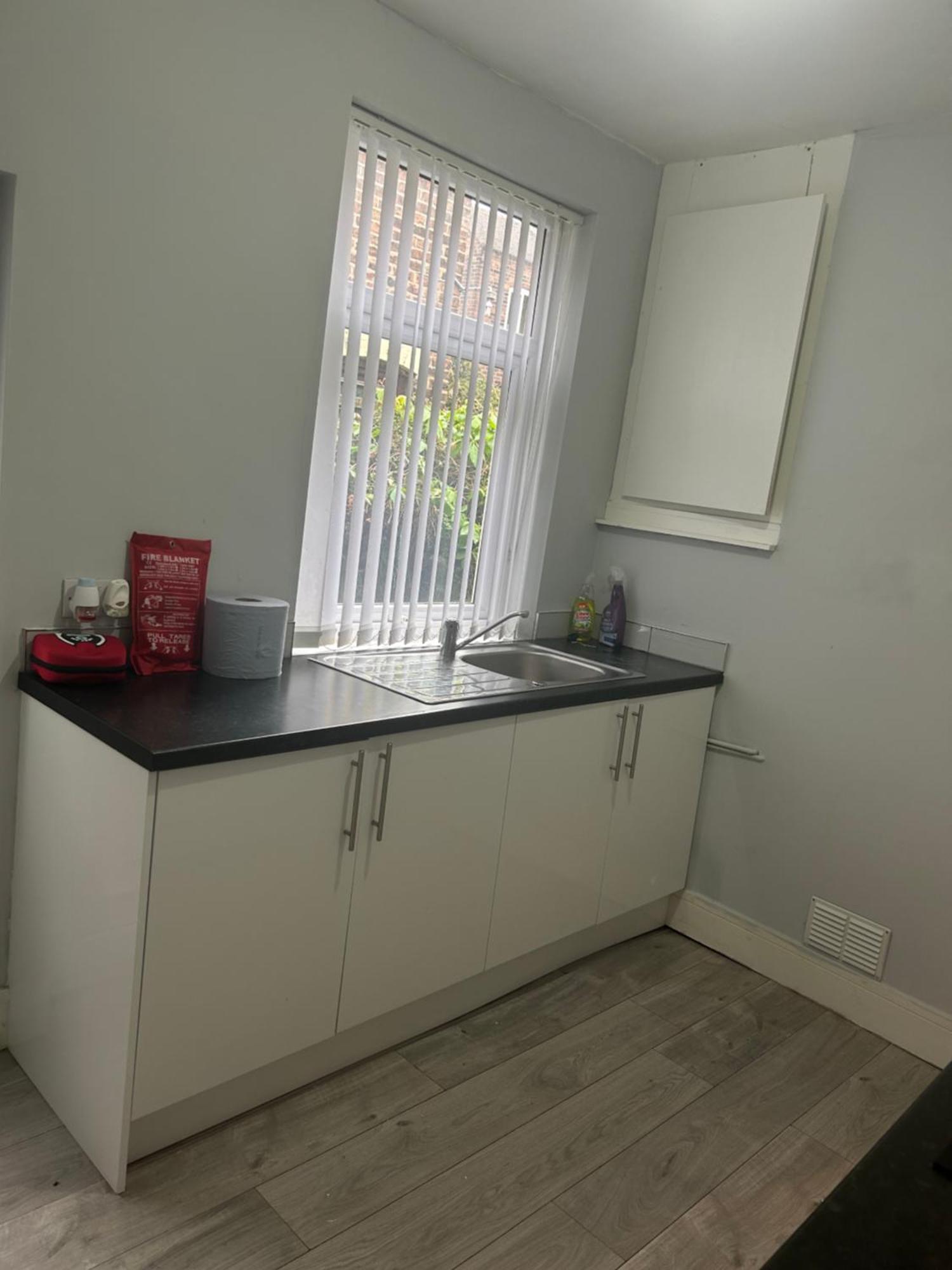 Brunswick Place Xxx Stoke-on-Trent Экстерьер фото